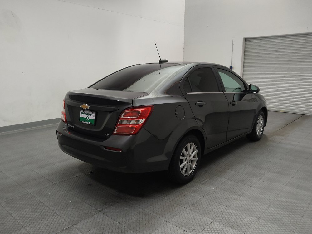 Used 2019 Chevrolet Sonic LT w/ Convenience Package FWD image 9