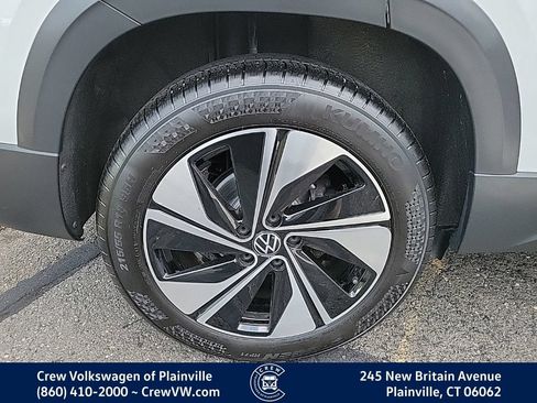 Certified 2023 Volkswagen Taos SE AWD/4WD image 19