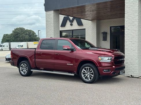 Used 2021 RAM 1500 Laramie w/ Sport Appearance Package AWD/4WD image 19