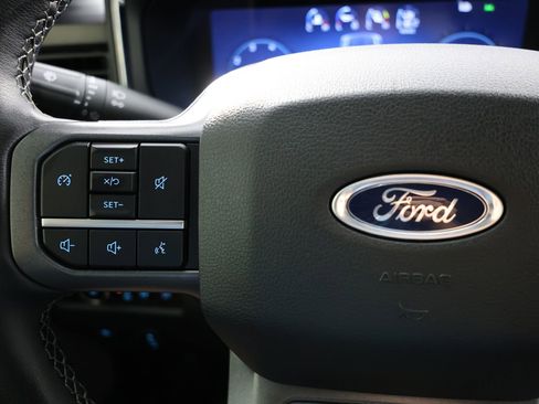 Used 2026 Ford F350 Lariat AWD/4WD image 29