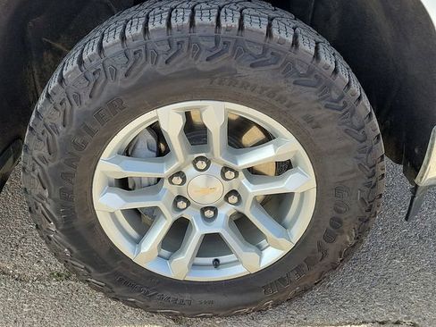 Used 2024 Chevrolet Silverado 1500 LT w/ Z71 Off-Road Package image 7