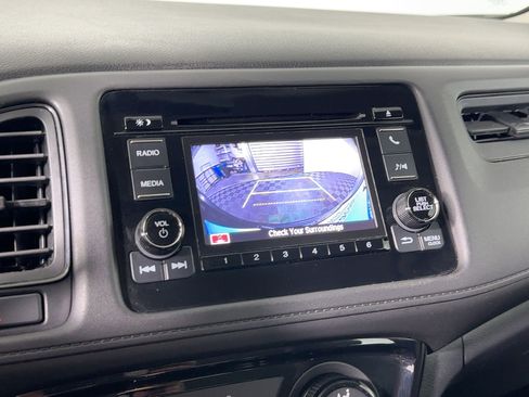 Used 2022 Honda HR-V LX image 24