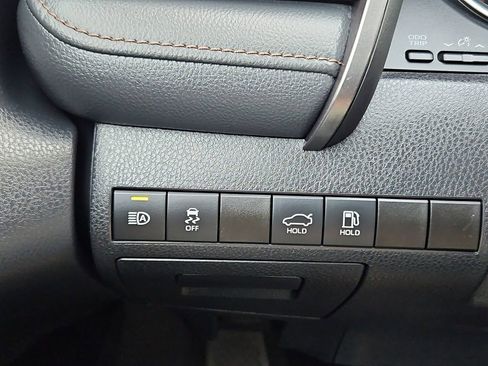 Used 2020 Toyota Camry XLE image 14