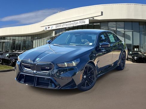 Certified 2026 BMW M5 w/ Executive Package AWD/4WD image 1