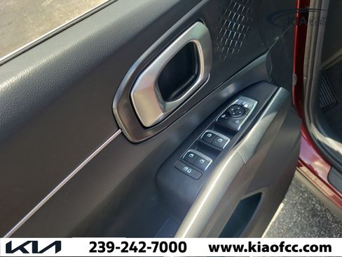 Certified 2025 Kia Sorento LX FWD image 23