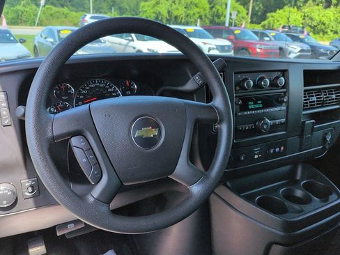 Used 2025 Chevrolet Express 2500 w/ Driver Convenience Package RWD image 9