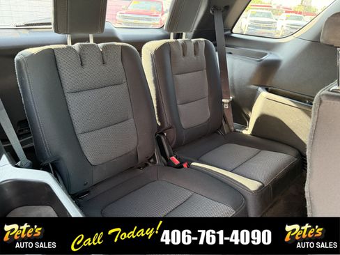 Used 2017 Ford Explorer XLT AWD/4WD image 15
