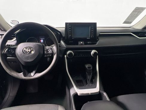 Used 2022 Toyota RAV4 LE FWD image 29