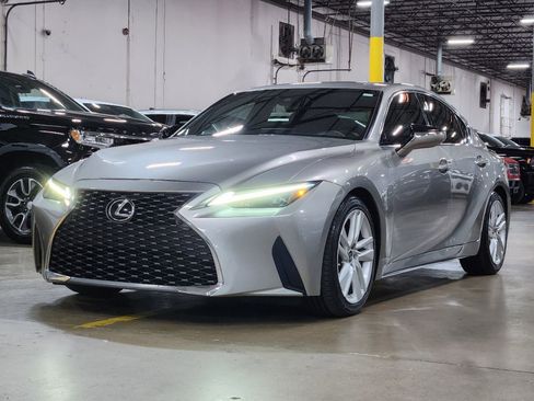 Used 2022 Lexus IS 300 w/ Comfort Package image 4