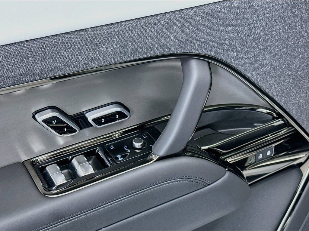 New 2026 Land Rover Range Rover Sport Dynamic SE AWD/4WD image 22