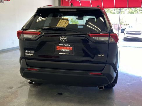 Used 2025 Toyota RAV4 XLE image 4