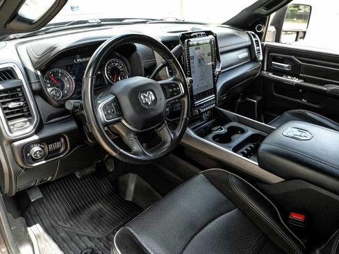 Used 2024 RAM 3500 Laramie w/ Night Edition AWD/4WD image 3