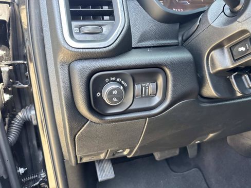 Used 2026 RAM 2500 Laramie AWD/4WD image 20