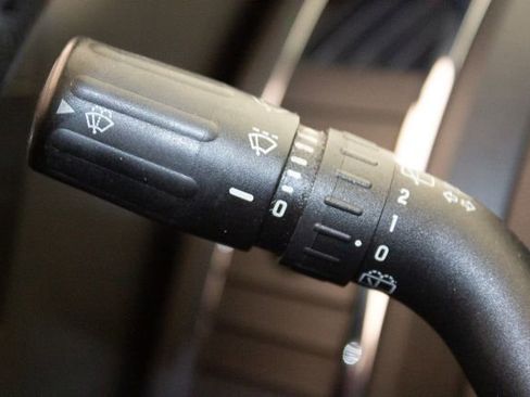 Used 2012 Ford Escape Limited image 25