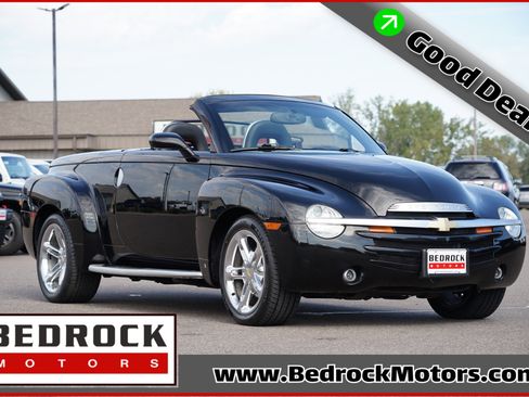 Used 2006 Chevrolet SSR w/ Preferred Equipment Group image 1