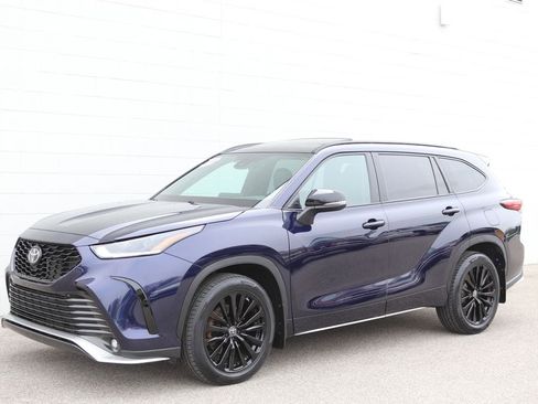 Used 2023 Toyota Highlander XSE AWD/4WD image 27
