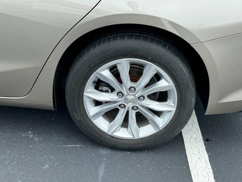 Used 2024 Chevrolet Malibu LT FWD image 7