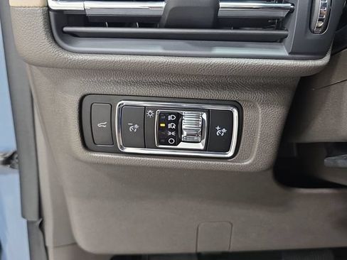 Certified 2024 Lincoln Corsair Reserve AWD/4WD image 23