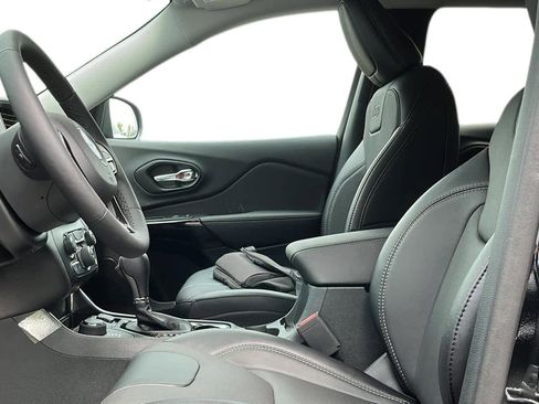 New 2023 Jeep Cherokee Altitude Lux w/ Lux Elite Package image 7