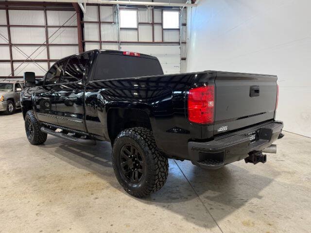 Used 2018 Chevrolet Silverado 2500 LT w/ Midnight Edition AWD/4WD image 11