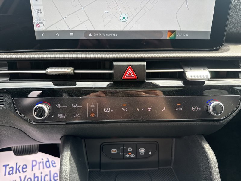 New 2026 Kia Sportage SX FWD image 40