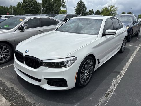 Used 2019 BMW 530i w/ M Sport Package RWD image 12