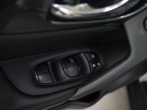 Used 2016 Nissan Rogue SL AWD/4WD image 20