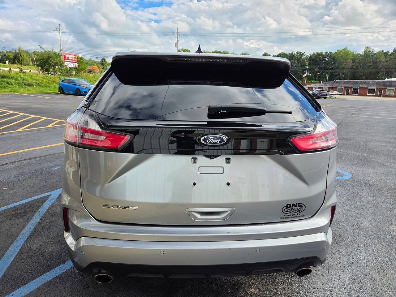 Used 2020 Ford Edge ST-Line w/ Cold Weather Package AWD/4WD image 6