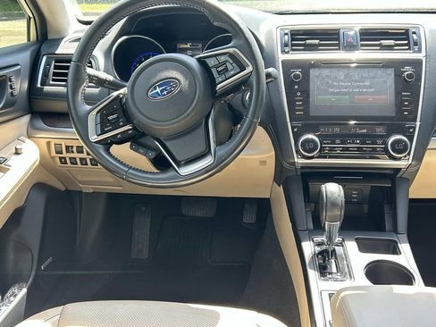 Used 2018 Subaru Outback 2.5i Limited AWD/4WD image 26