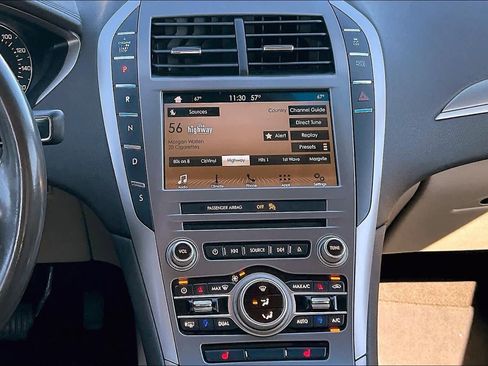 Used 2017 Lincoln MKZ Premiere image 6