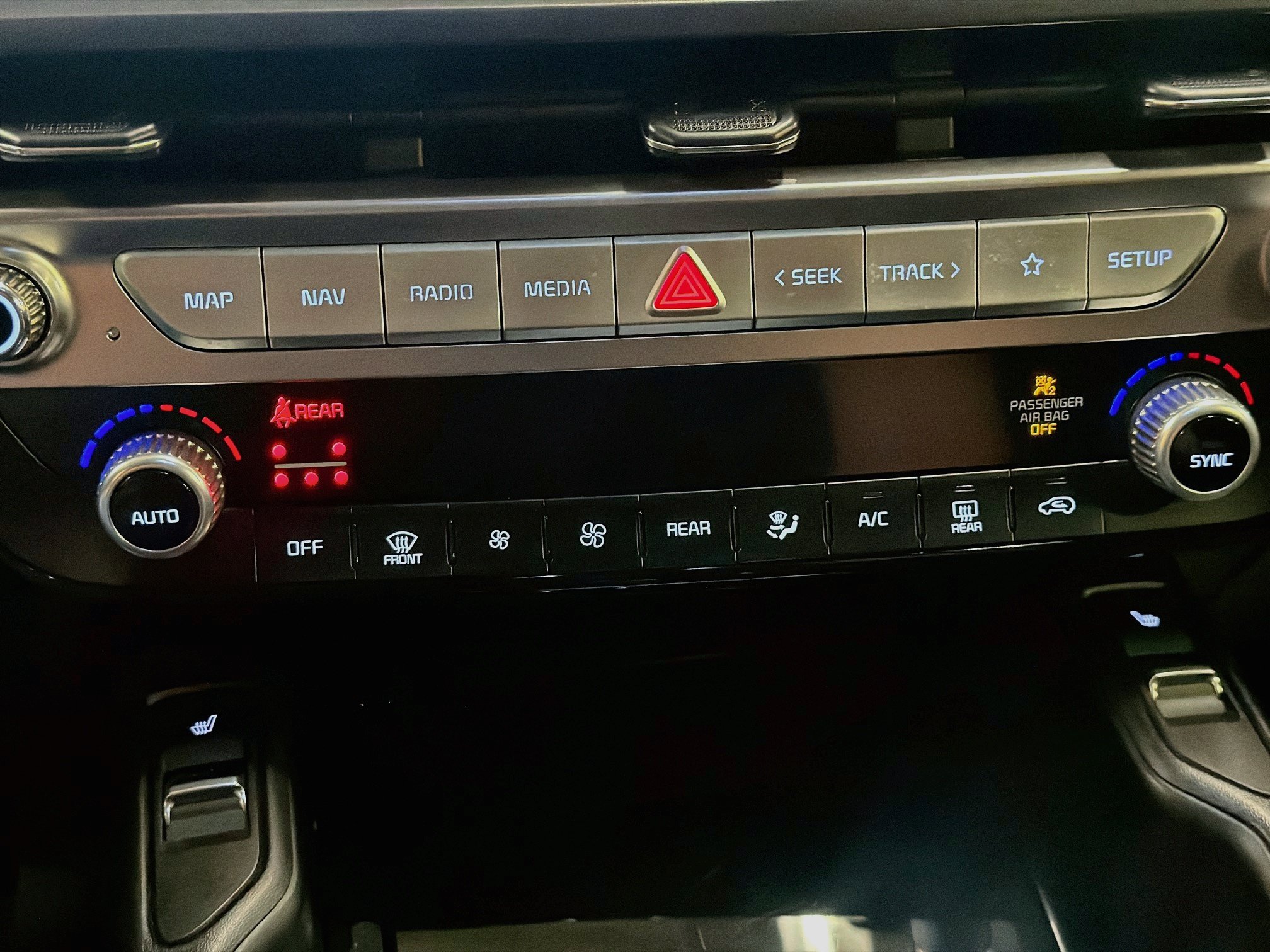 Used 2025 Kia Telluride S AWD/4WD image 24