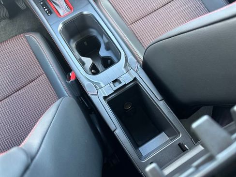 New 2025 Nissan Kicks SR image 27