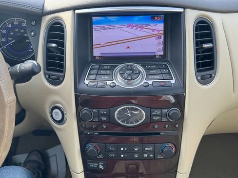 Used 2012 INFINITI EX35 Journey w/ Premium Pkg image 23