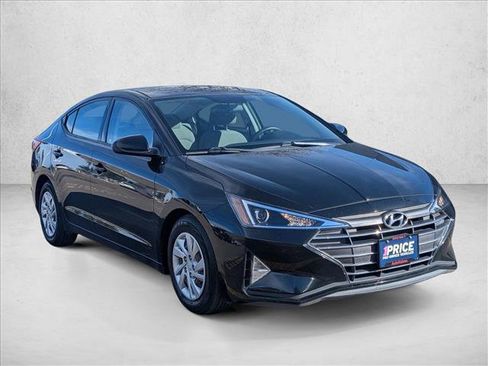 Used 2019 Hyundai Elantra SE image 3