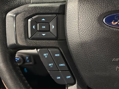 Used 2016 Ford F150 XLT w/ Equipment Group 302A Luxury AWD/4WD image 24
