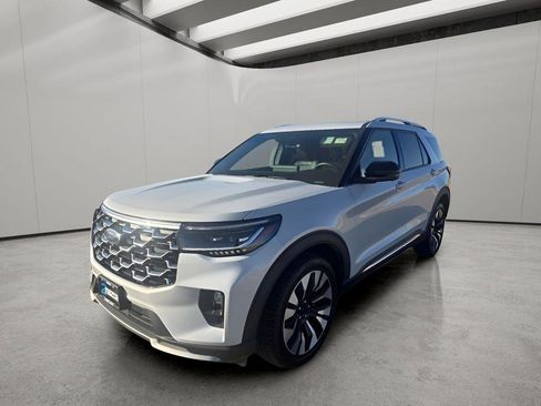 Used 2025 Ford Explorer Platinum w/ LUX Leather Package image 1