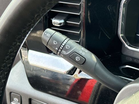 Used 2023 Chevrolet Silverado 1500 LT image 7