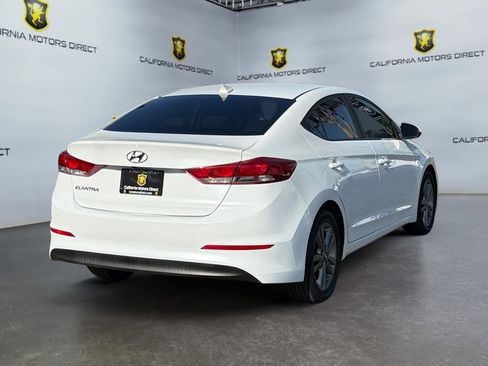 Used 2017 Hyundai Elantra SE image 5