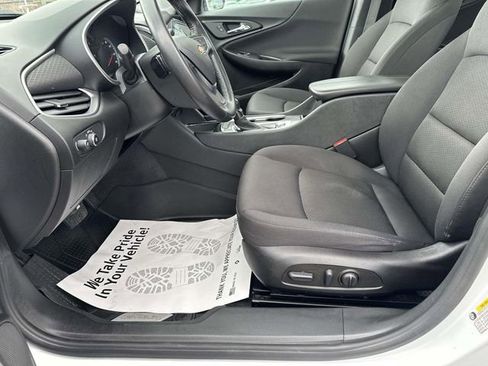 Used 2022 Chevrolet Malibu LT w/ Redline Edition FWD image 17