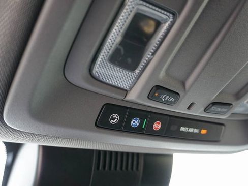 Used 2024 GMC Sierra 1500 SLE image 23