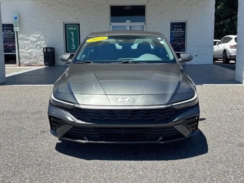 Used 2024 Hyundai Elantra SE FWD image 22