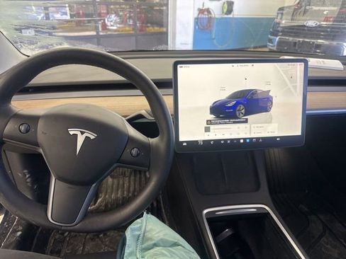 Used 2023 Tesla Model 3 Long Range image 9