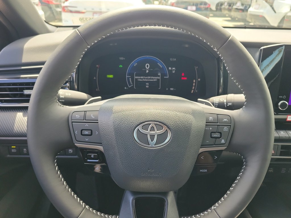 Used 2026 Toyota Camry SE w/ Convenience Package FWD image 8