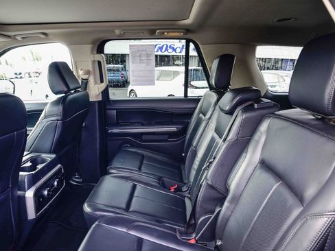 Certified 2024 Ford Expedition XLT image 15