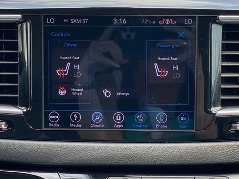 Used 2018 Chrysler Pacifica Touring-L Plus w/ S Appearance Package FWD image 28