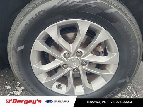 Used 2019 Hyundai Santa Fe SE image 20