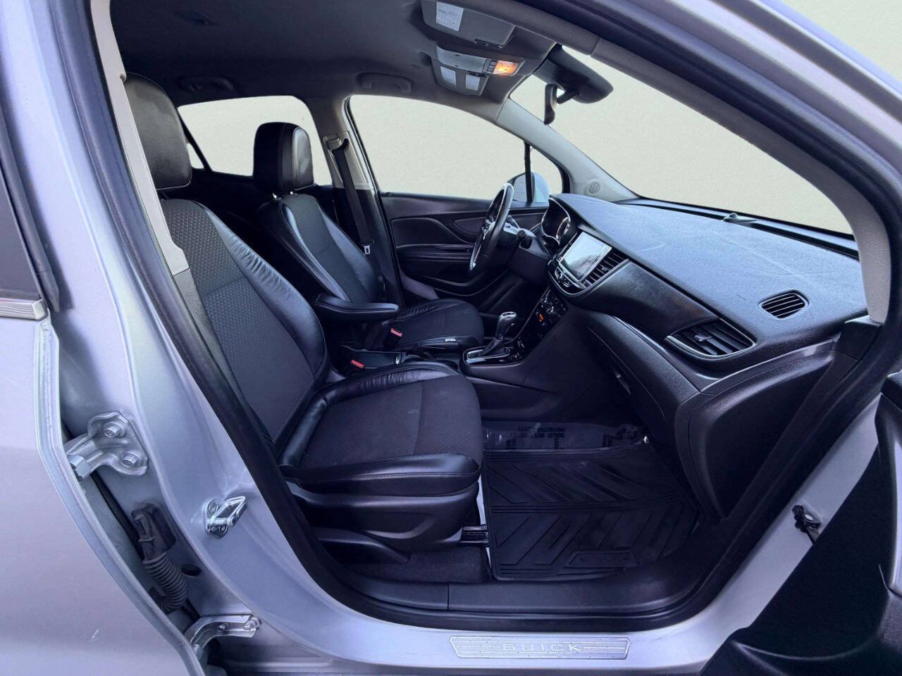 Used 2017 Buick Encore Preferred FWD image 30