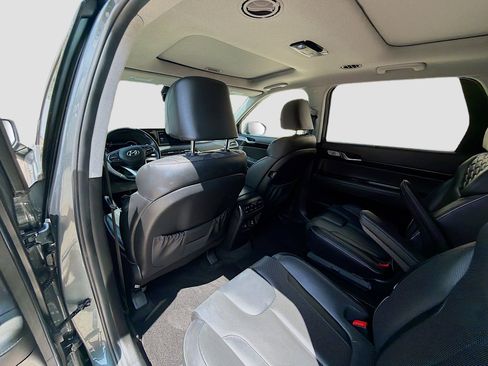 Used 2021 Hyundai Palisade Limited FWD image 22