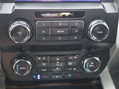 Used 2019 Ford F150 Lariat AWD/4WD image 16