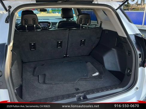 Used 2019 GMC Terrain SLT FWD image 11